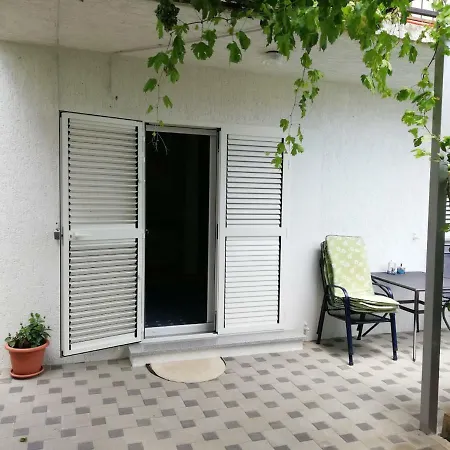 דירה Cvitanovic